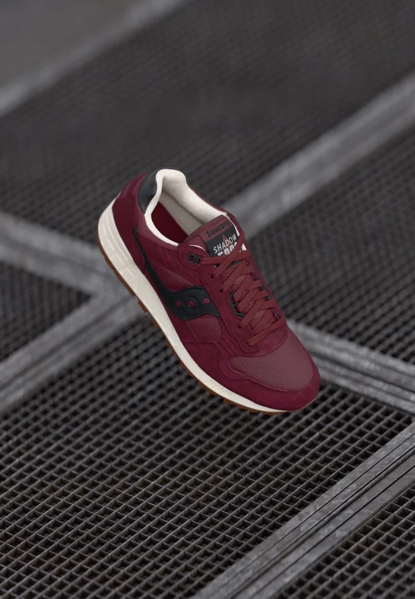 SHADOW 5000 UNISEX - Sneaker low - brick/black