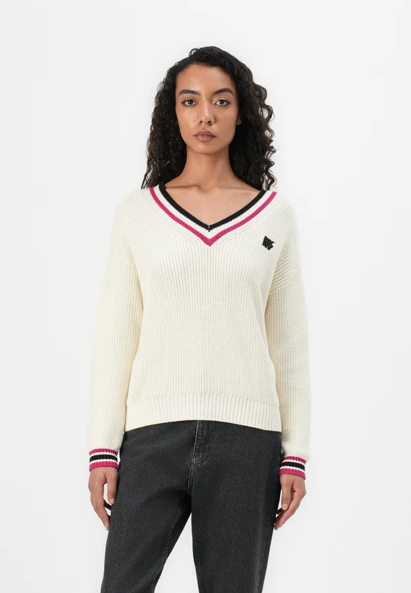 SHAKER STITCH V NECK PULLOVER - Strickpullover - eggnog