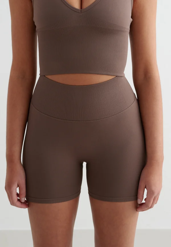 SHAPE SEAMLESS  - Shorts - brown