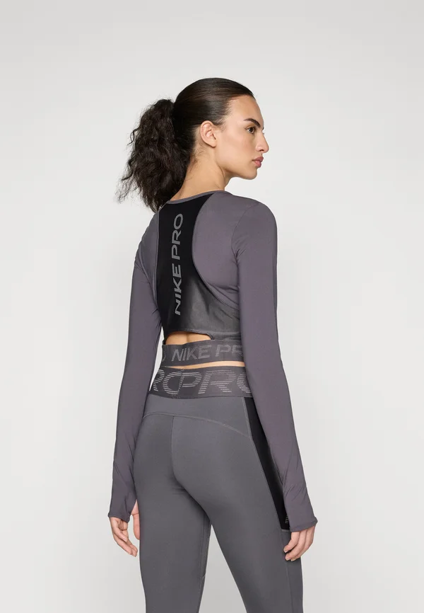 SHINE - Langarmshirt - thunder grey/habanero red/white