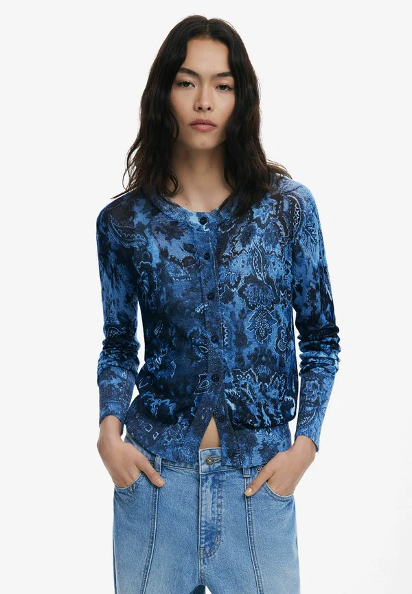 SHINY BUTTON - Strickjacke - blue