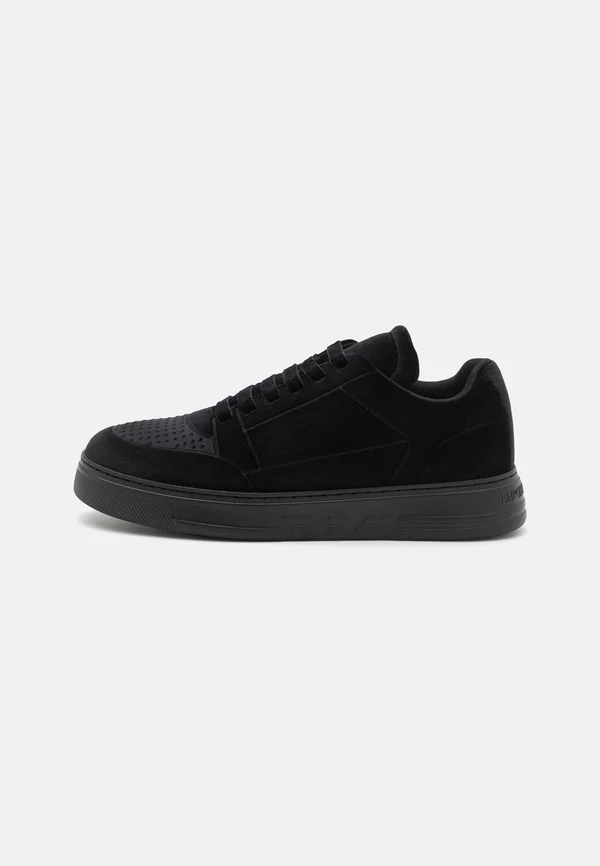 SHOES - Sneaker low - black