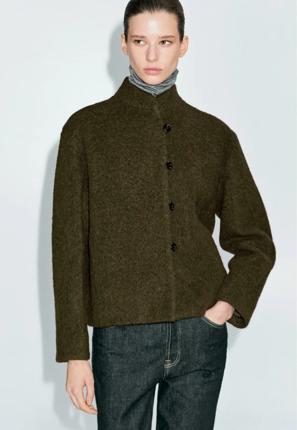 SHORT ALPACA - Strickjacke - khaki