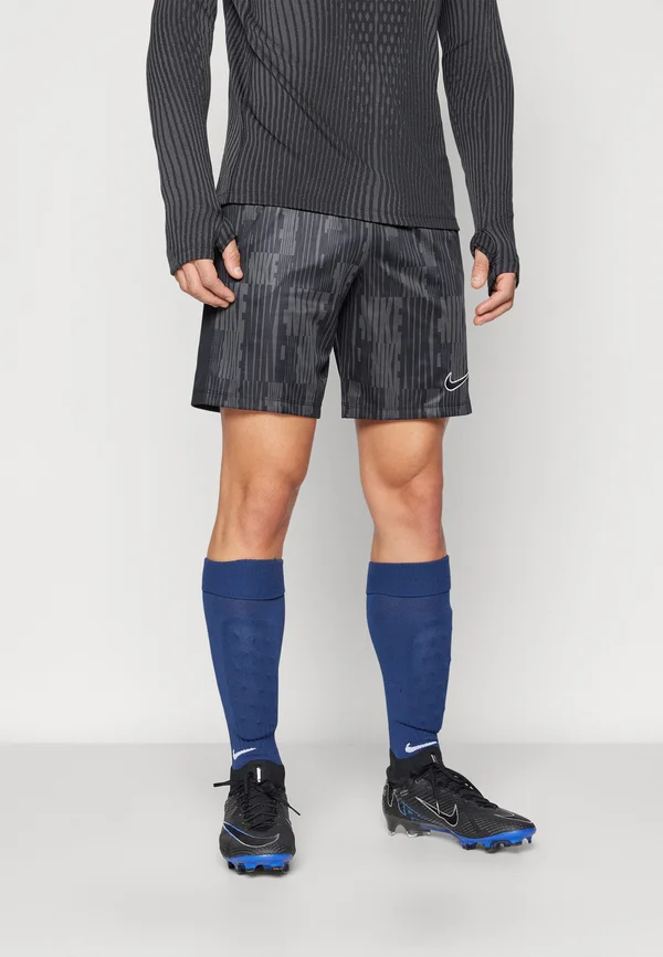SHORT - Kurze Sporthose - black