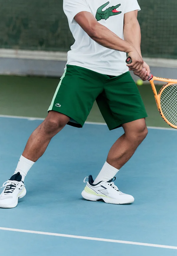 SHORT LCST FC - Kurze Sporthose - green liamone