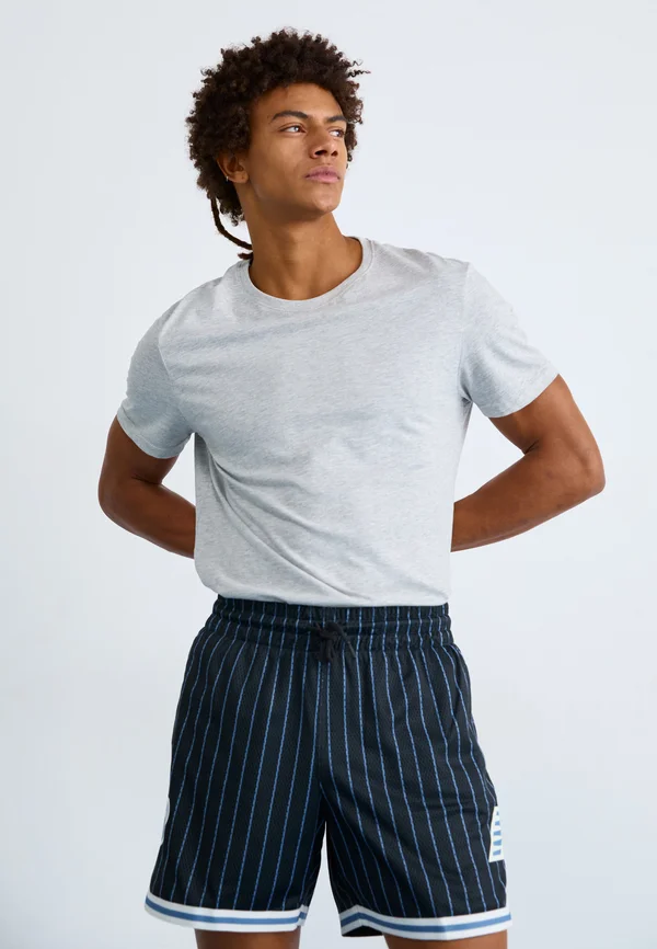 Shorts - black