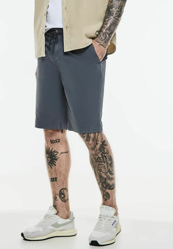 Shorts - blau