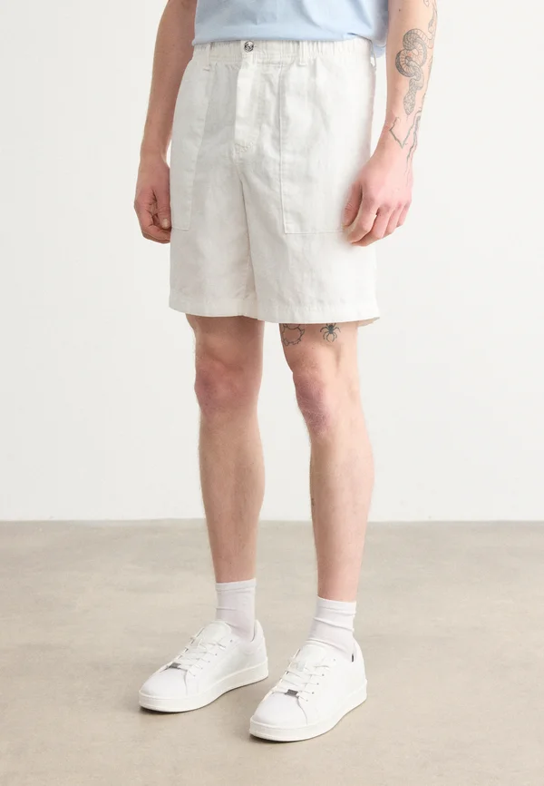 Shorts - bright white