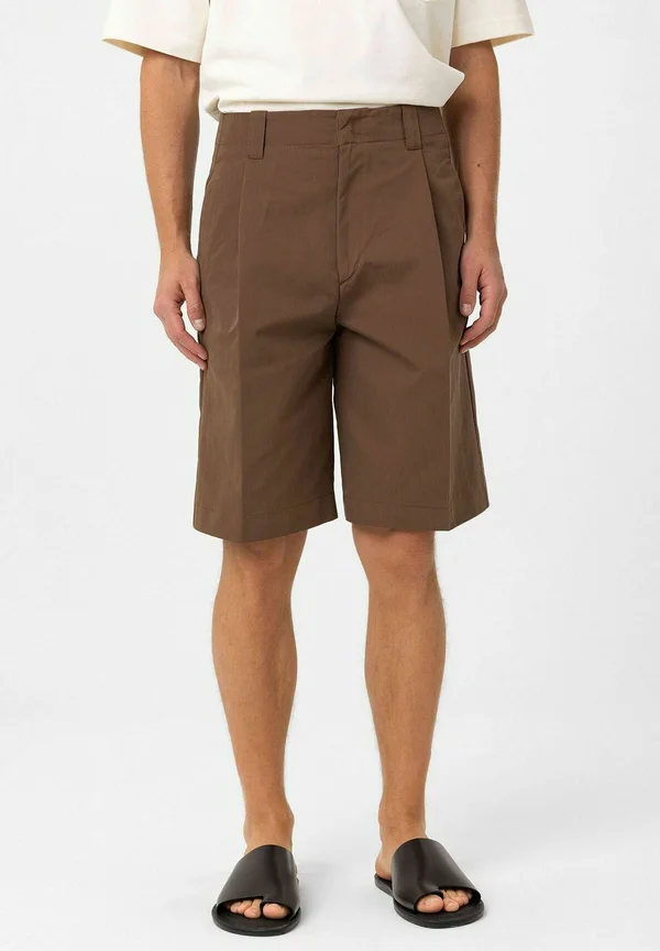 Shorts - brown