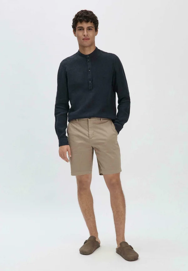 Shorts - lehm