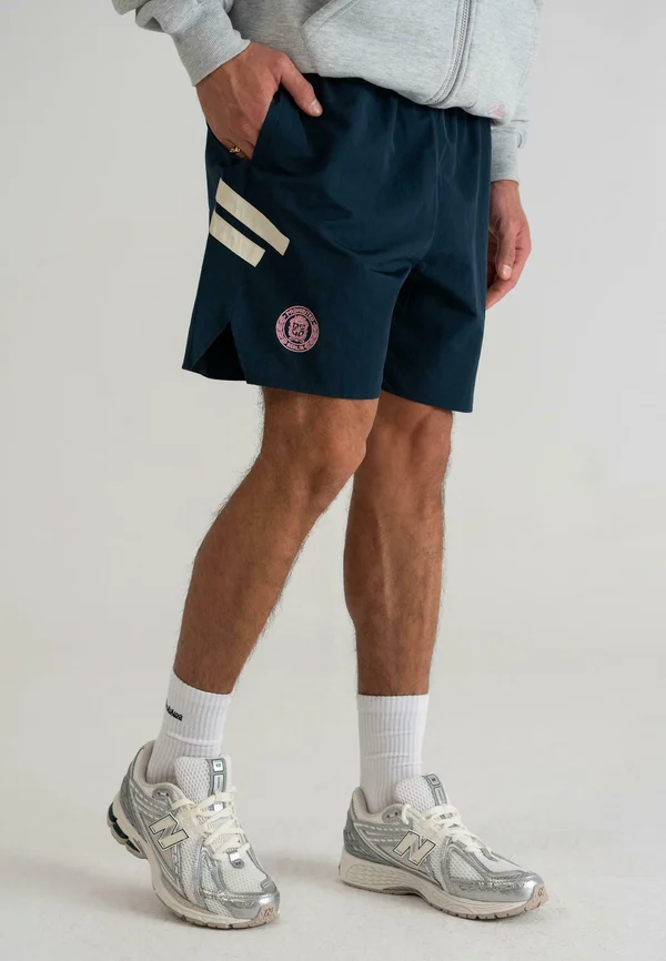 Shorts - navy cream