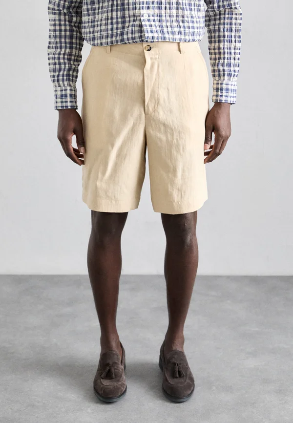 Shorts - sand