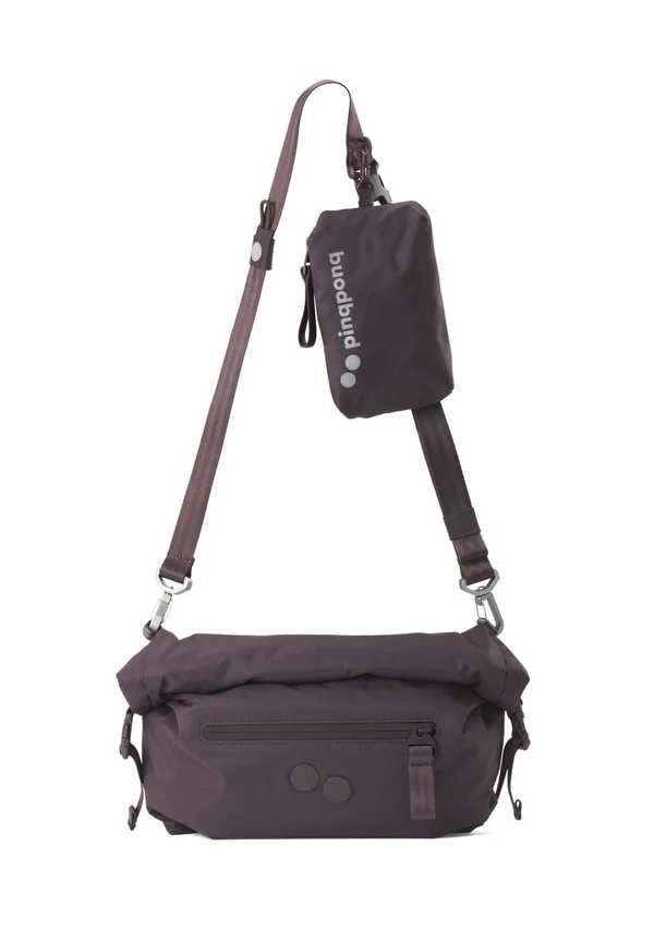 SHOULDER AKSEL - Umhängetasche - pure plum