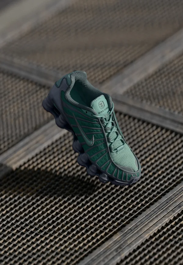 SHOX TL - Sneaker low - cannon/metallic cool grey
