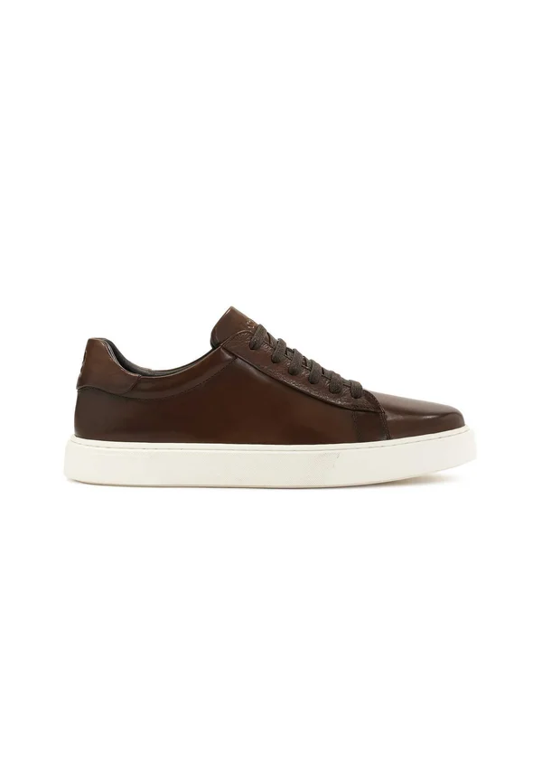 SILVAN... - Sneaker low - brown