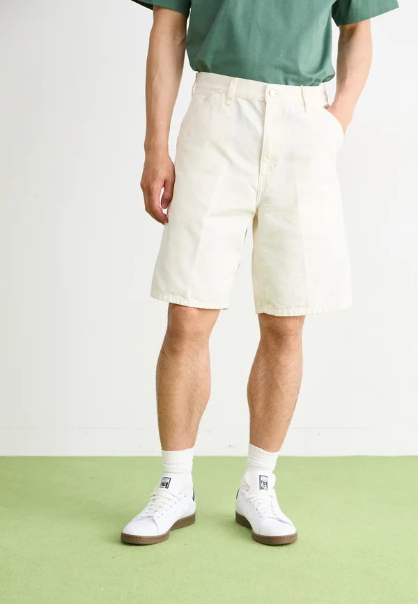 SINGLE KNEE - Shorts - off-white