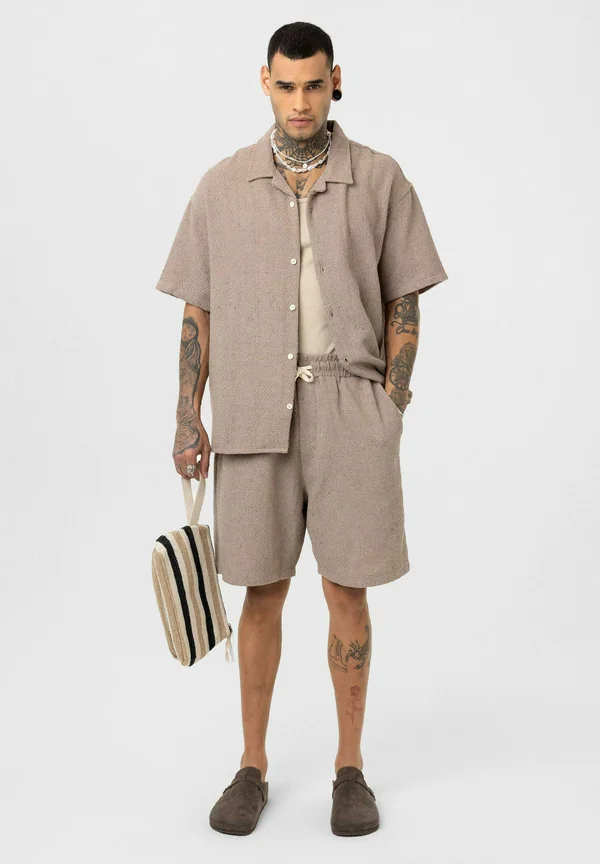 SJOERD - Shorts - light brown