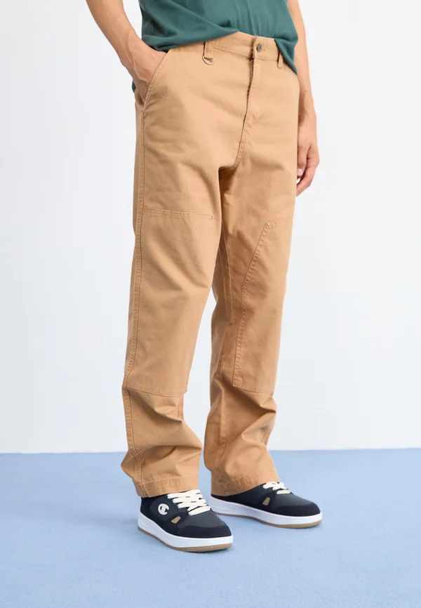 SKATE STREET STRAIGHT HEM PANTS - Stoffhose - beige/brown