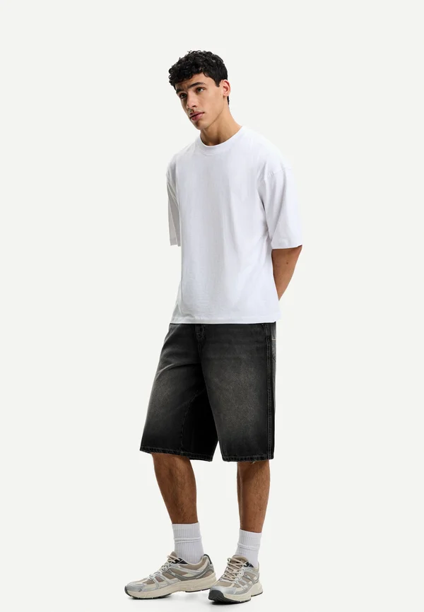 SKATER - Jeans Shorts - black
