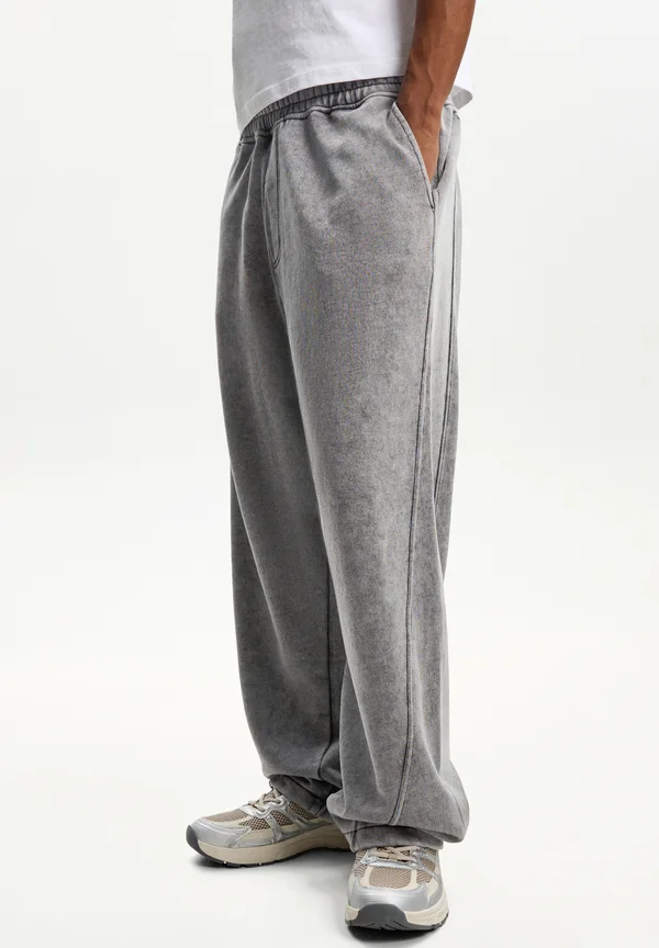 SKATER  - Jogginghose - black