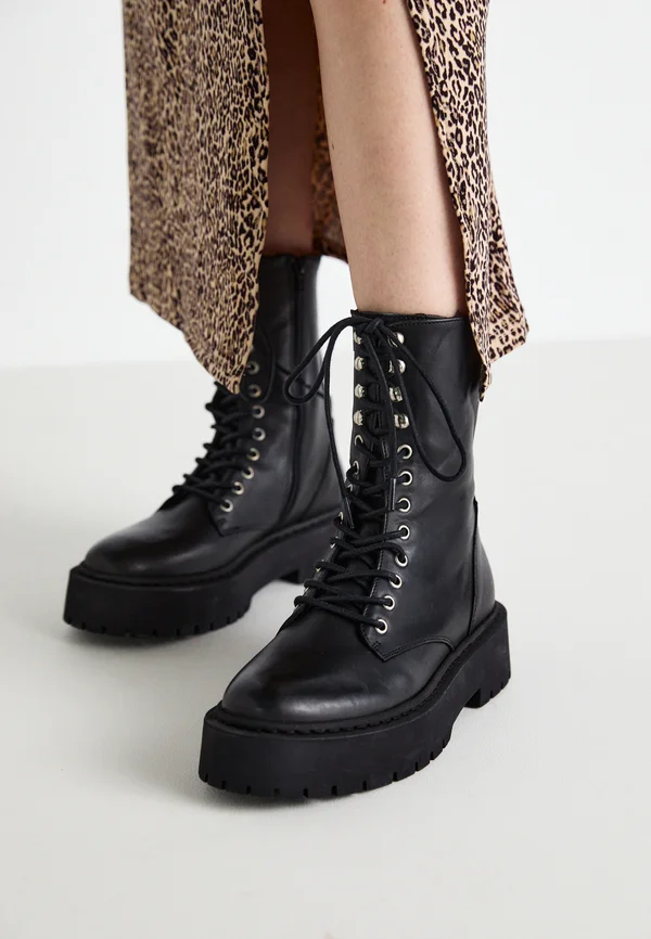 SKYWEN - Schnürstiefelette - black