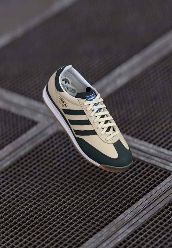 SL 72 RS UNISEX - Sneaker low - cream white/core black