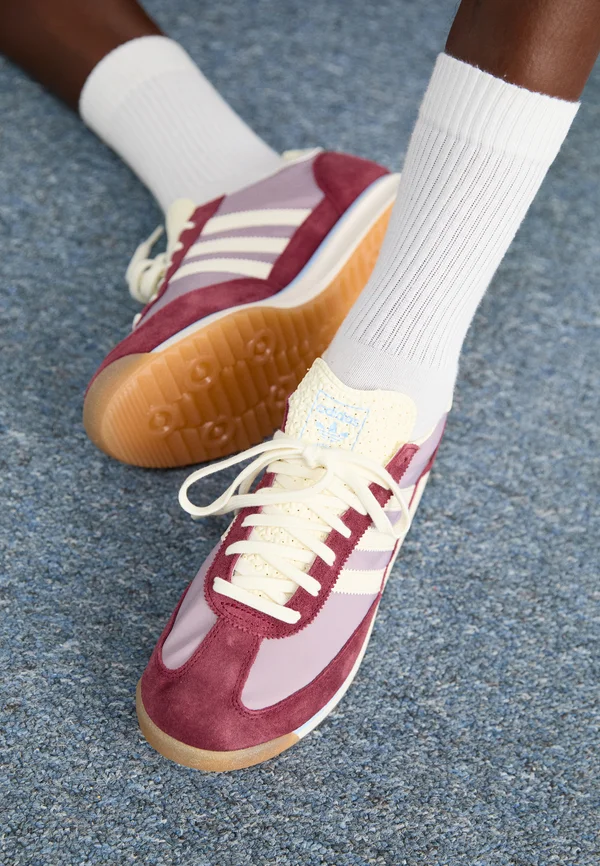 SL 72 RS UNISEX - Sneaker low - preloved fig/off white/shadow red