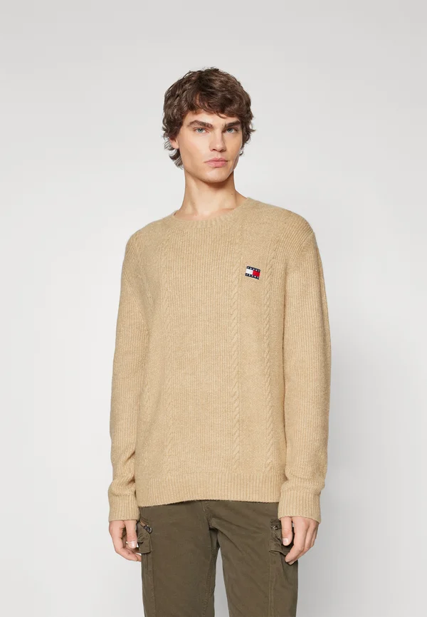 SLIM CABLE NECK - Strickpullover - gentle gold