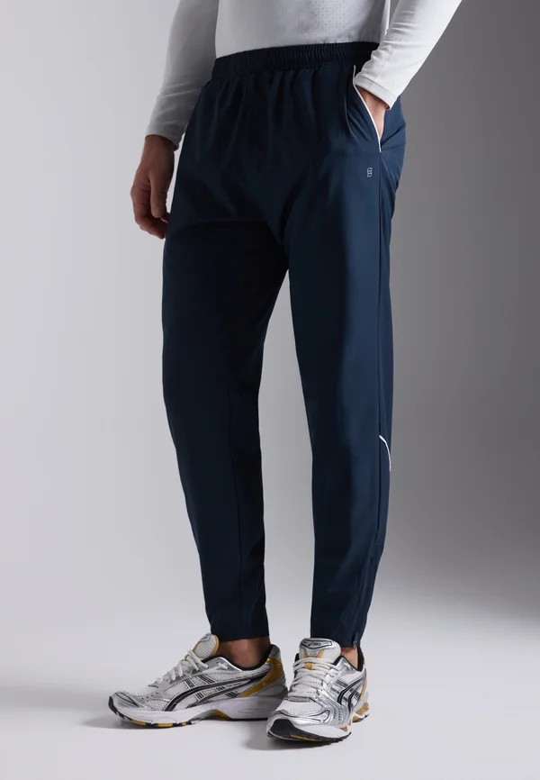 SLIM FIT TRACKSUIT BOTTOMS WITH POCKETS & ANKLE ZIP - Jogginghose - dark blue