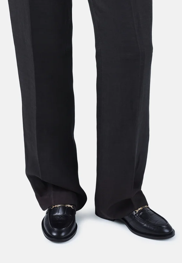Slipper - black