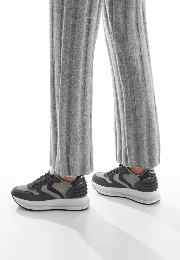 Sneaker low - anthrazit-