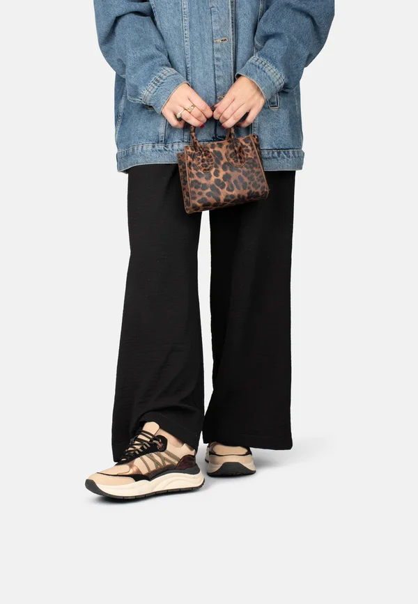 Sneaker low - beige with combination