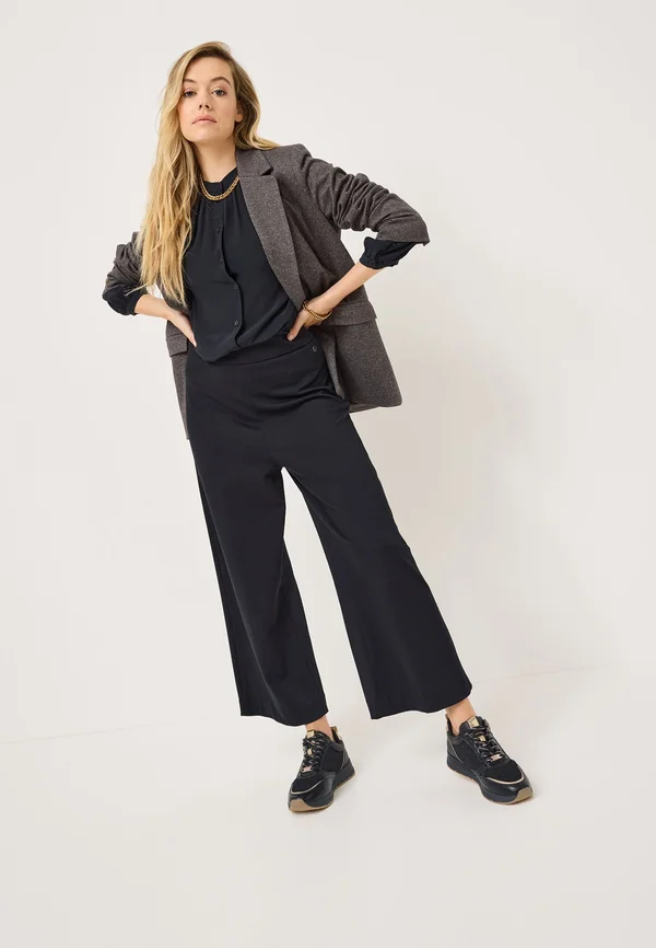 Sneaker low - black comb