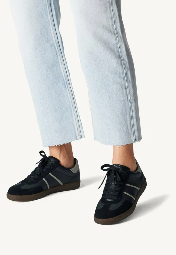 Sneaker low - black comb