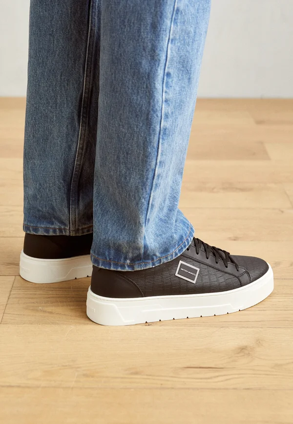 Sneaker low - black