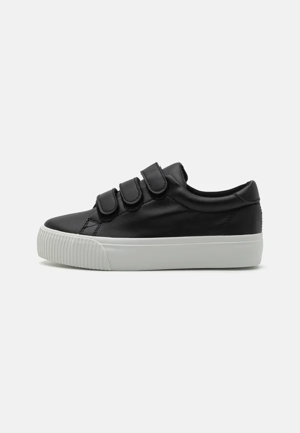 Sneaker low - black
