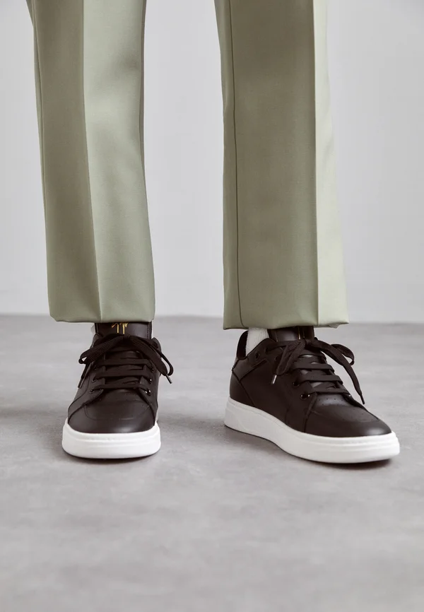 Sneaker low - black