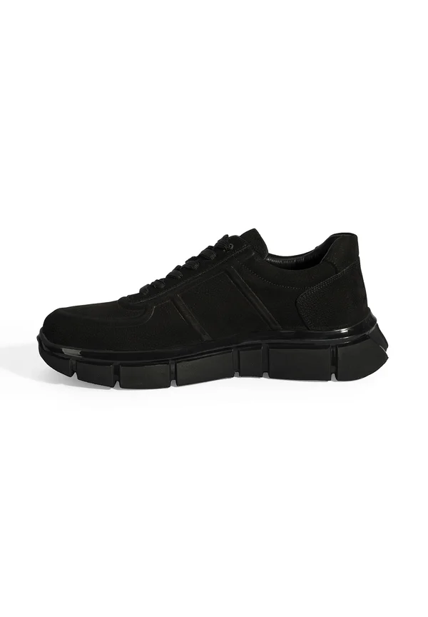 Sneaker low - black