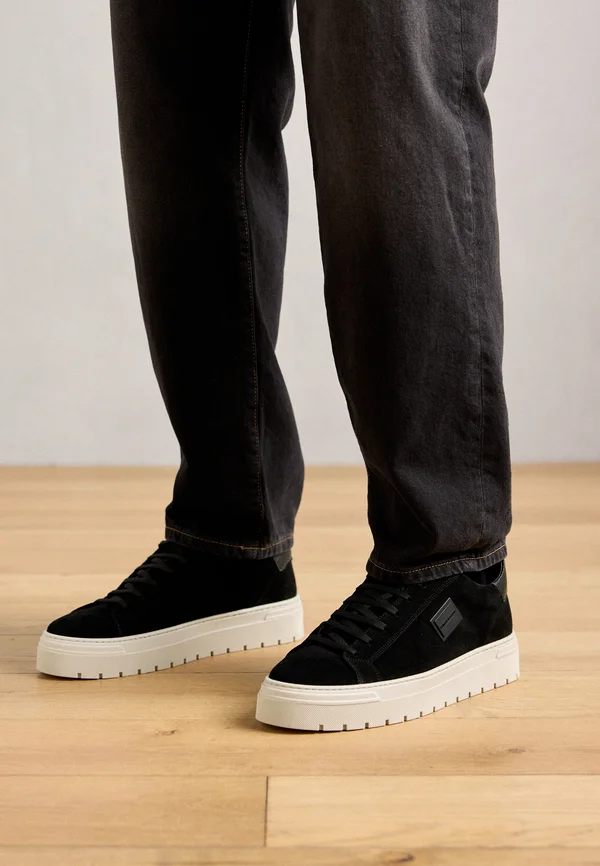 Sneaker low - black