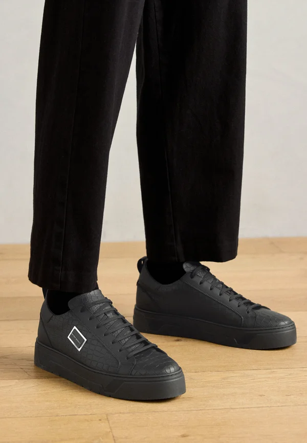 Sneaker low - black
