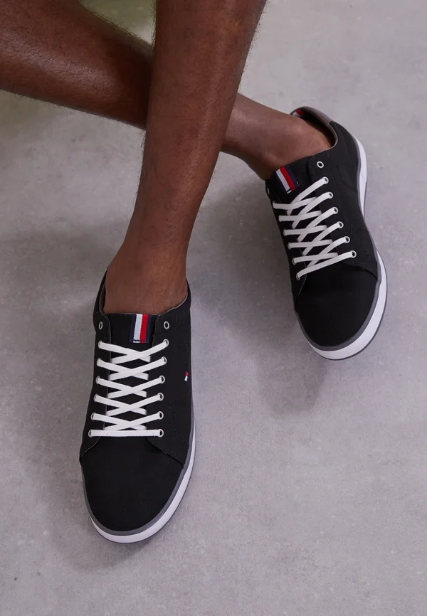 Sneaker low - black