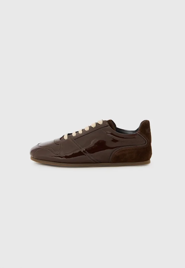 Sneaker low - cioccolato