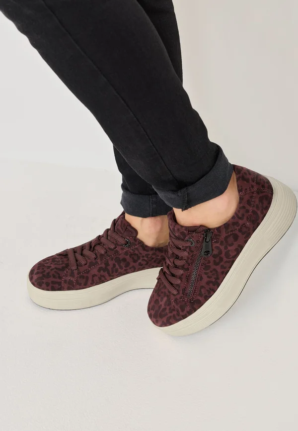 Sneaker low - dk red leopard