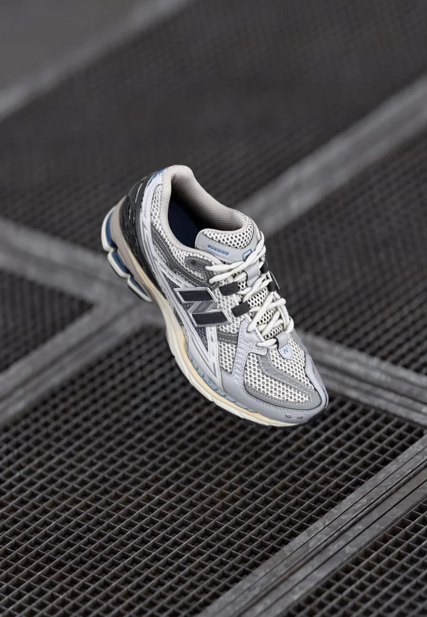 Sneaker low - grey grey