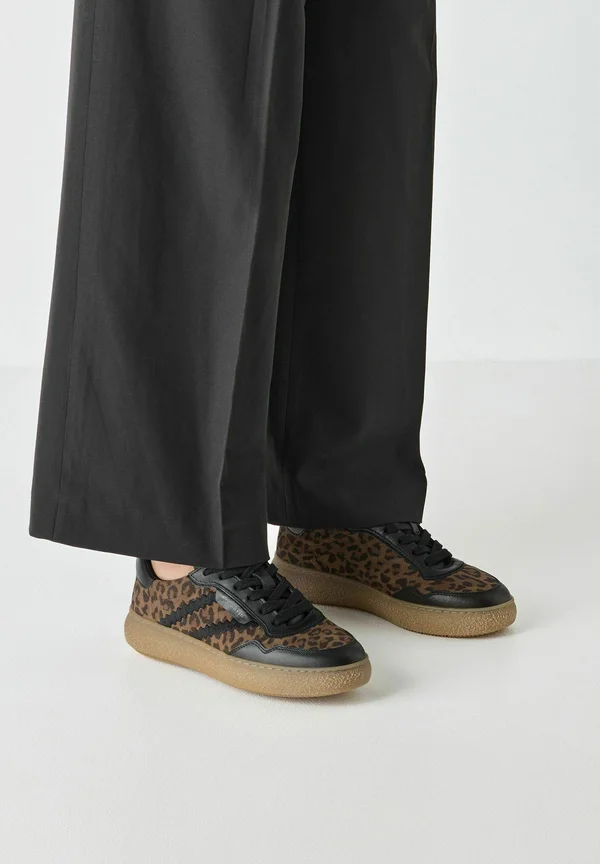 Sneaker low - leopard comb