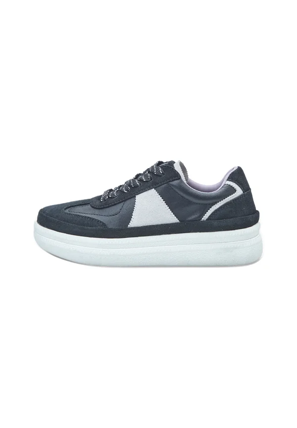 Sneaker low - nero