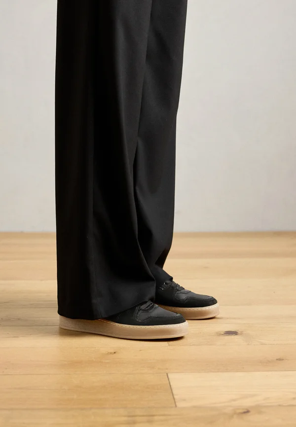 Sneaker low - schwarz