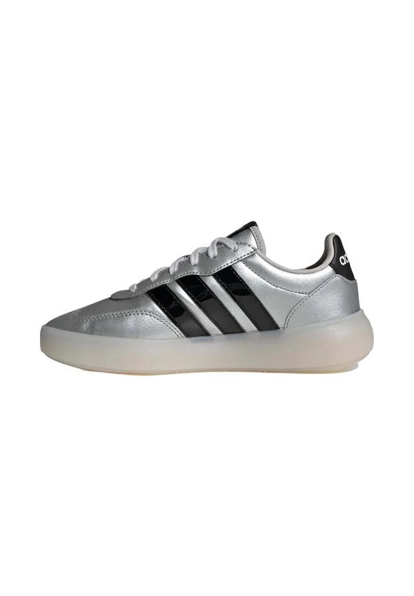 Sneaker low - silver metallic core black chalk white