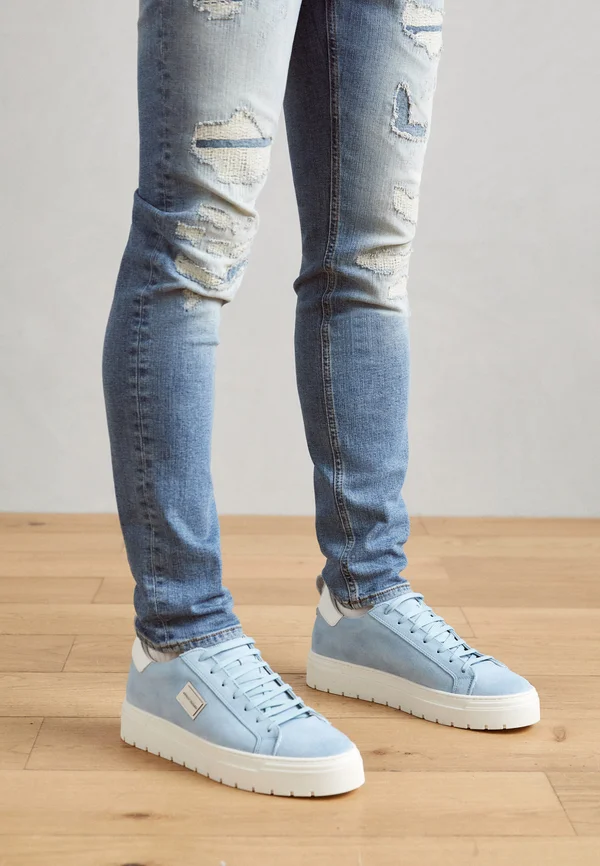 Sneaker low - sky blue
