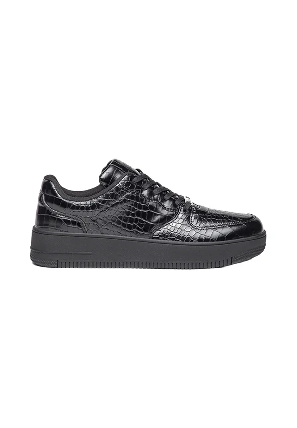 SNEAKERS - Sneaker low - black